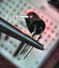 LED_Leak.jpg (12532 bytes)